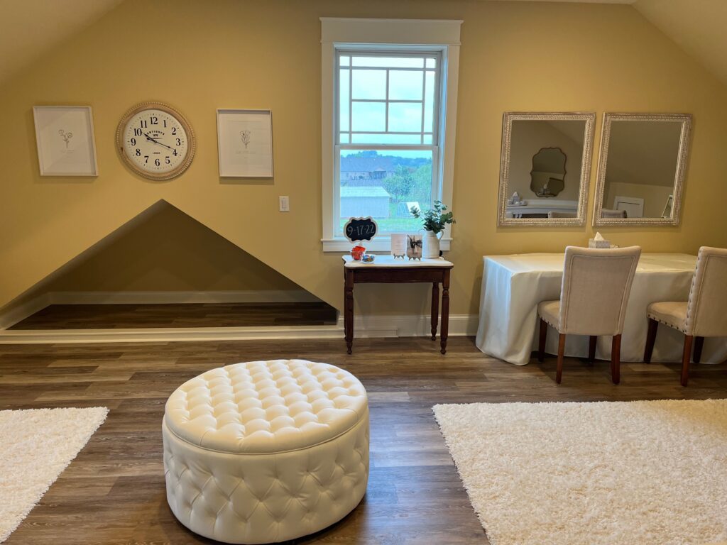 Gallery pic #2, Hamby bridal suite room with a double vanity.