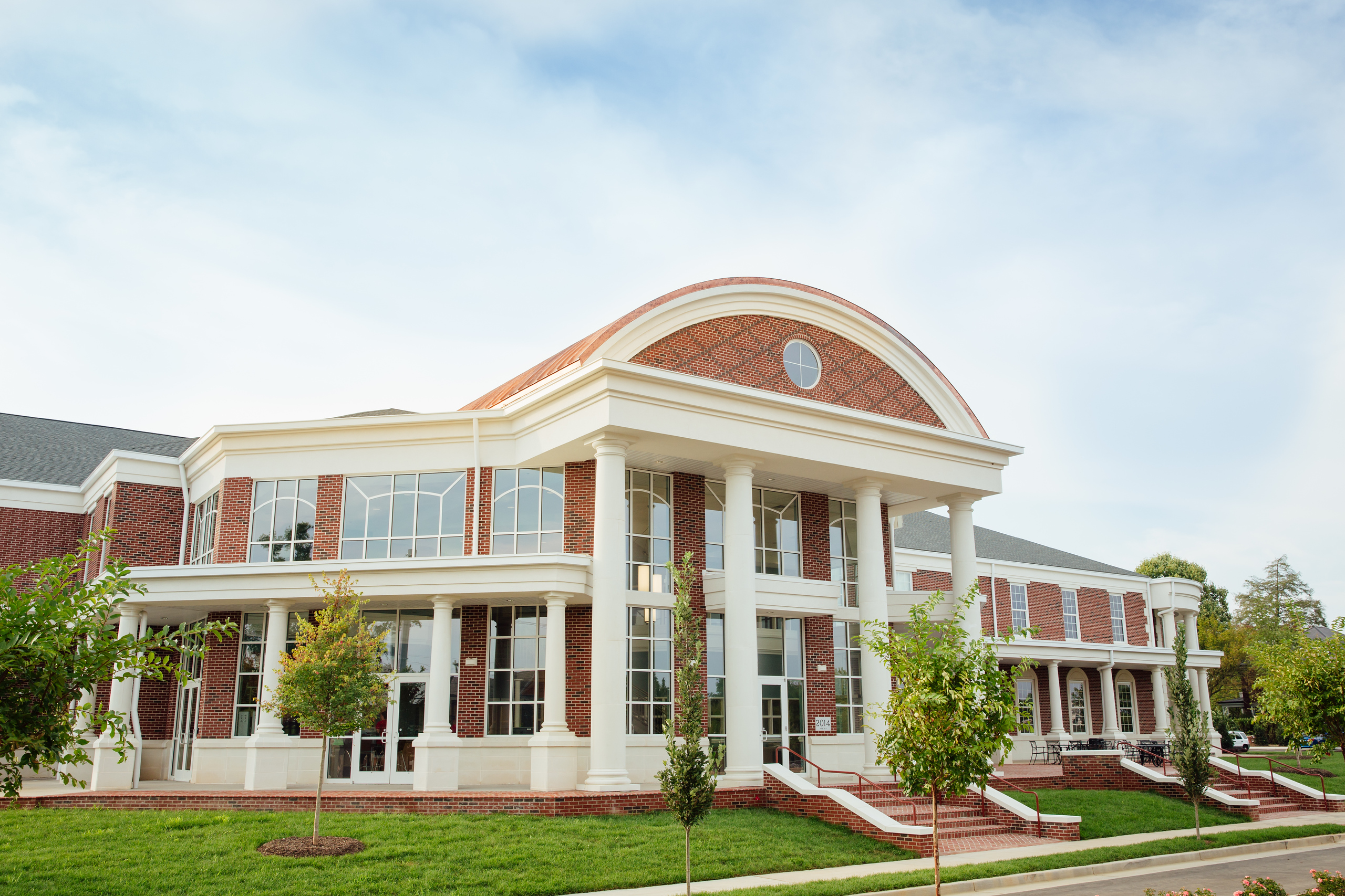 lee-university-comm-arrts building